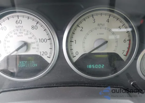 2009 Chrysler Town & Country Touring from USA, damaged, VIN 2A8HR54139R633855